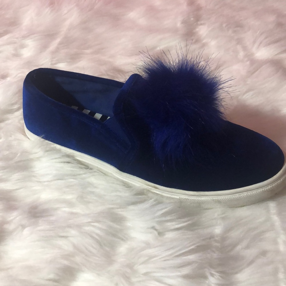 Betsey Johnson Zappo Blue Vel